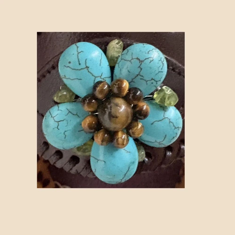 Leather Bangle with Turquoise & Tiger's Eye Flower - Picture 6 of 6